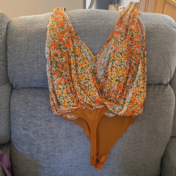 ✨HP✨ Free People x Revolve Bodysuit - Picture 4 of 8